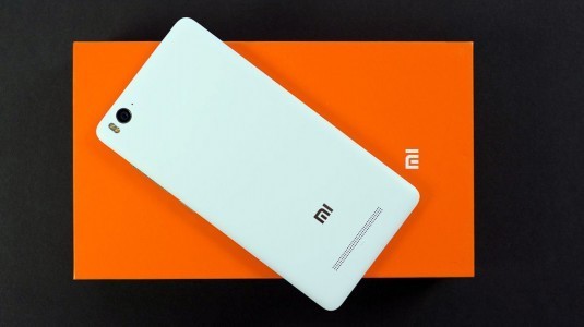 Xiaomi 48 saatte, Hindistan'da 1 milyon adet telefon sattı