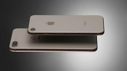 İphone 8 Plus, İPhone 8'den Daha Fazla Satılıyor