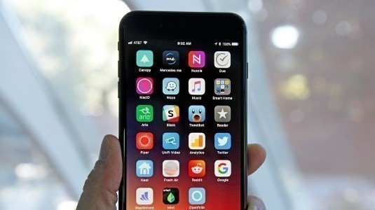 Geekbench'in Kurucusu iPhone'un Android'i Toz Haline Getirdiğini Söyledi