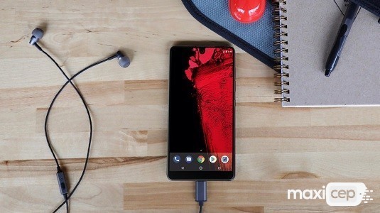 Essential Firması Kulaklık ve USB Type C Adaptörü Satmaya Başladı