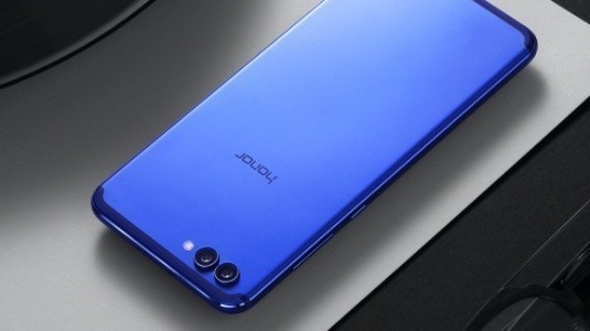 Honor View 10 Bugün Global Satışa Sunulacak