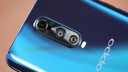 Oppo, 10x Hibrit Optik Zoom Teknolojisi Üzerinde Çalışıyor