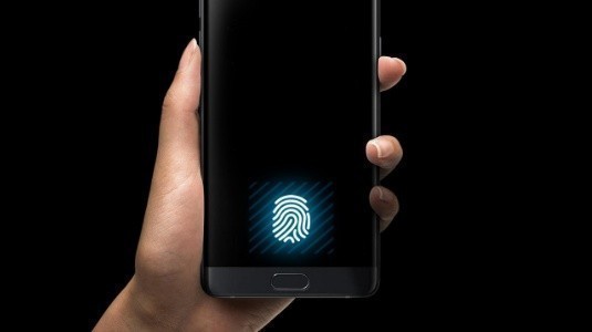 Huawei, Katlanabilir Ekranlı Telefon Patenti Aldı