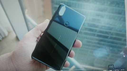 Xiaomi Mi 7'nin Yeni Görüntüleri İnternete Sızdırıldı