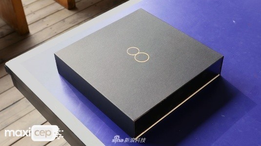 Resimlerle Xiaomi Mi 8 Explorer Edition Kutu Açılım İncelemesi