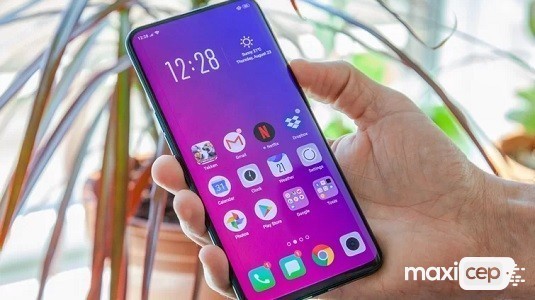 Oppo Find X Dünyanın 10 GB RAM Belleğine Sahip İlk Cihazı Olabilir