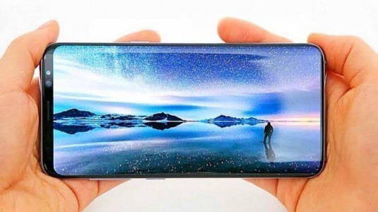 Samsung Galaxy S10+, Snapdragon 855 ile Geekbench'te Göründü