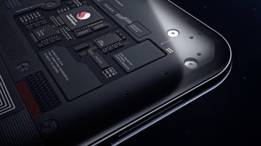 Xiaomi Mi 9, Snapdragon 855'le Geekbench'te Ortaya Çıktı