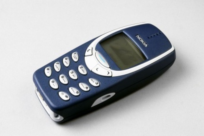 Nokia 3310’un üzerine nargile kömürü attılar