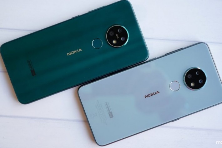nokia android isletim sistemli tuslu bir telefon uzerinde maxicep