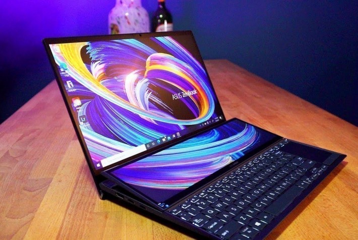 Asus ZenBook Duo İlk Bakış