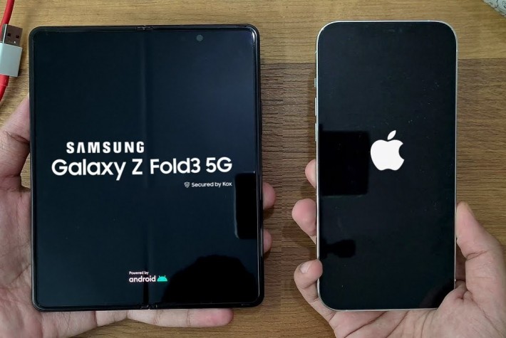 Samsung Galaxy Z Fold 3 ve iPhone 12 Pro Max Hız Testi