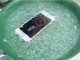 iPhone SE, kaynar su ile teste tabi tutuldu