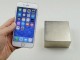 iPhone 6S'in üzerine erimiş metal döktüler