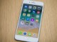 iPhone 8'i avcı bıçağı ile çizmeye çalıştılar