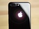 iPhone X ve 8 Plus'ın arkasındaki Apple logolarını ışıklı yapın