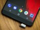 Essential Phone'un içerisi karma karışık, tamiri çok zor