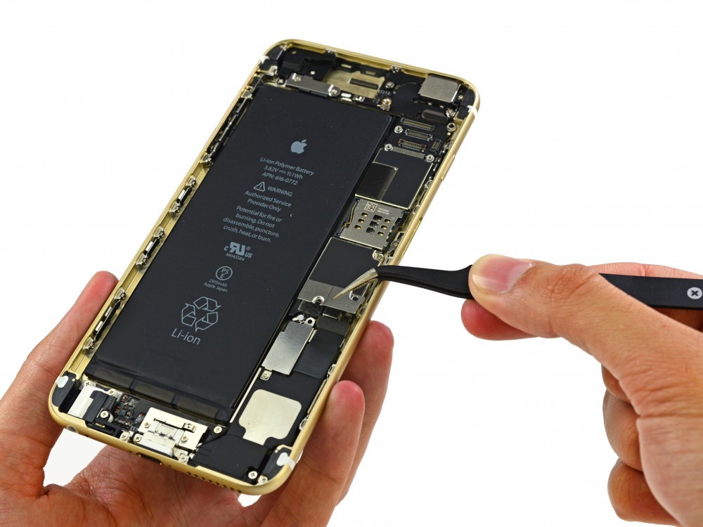 ﻿iFixit, ﻿iPhone 6 Plus'u da affetmedi