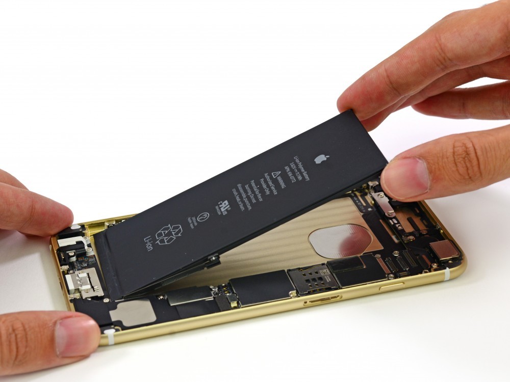 ﻿iFixit, ﻿iPhone 6 Plus'u da affetmedi