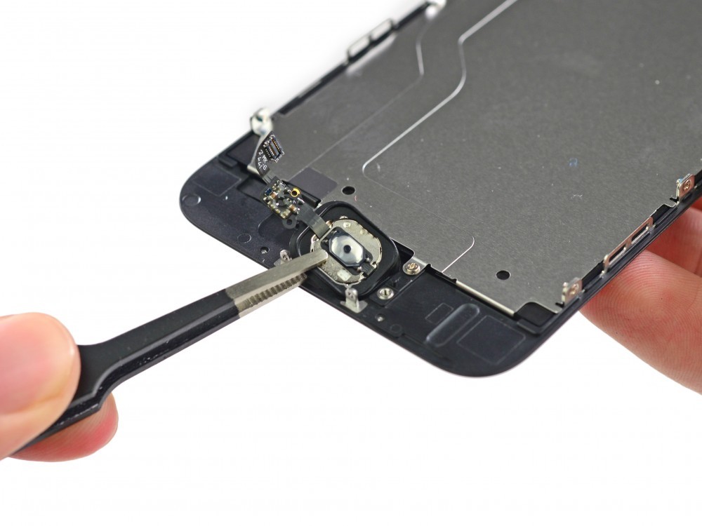 Apple'ın iPhone 6'sı da parçalandı