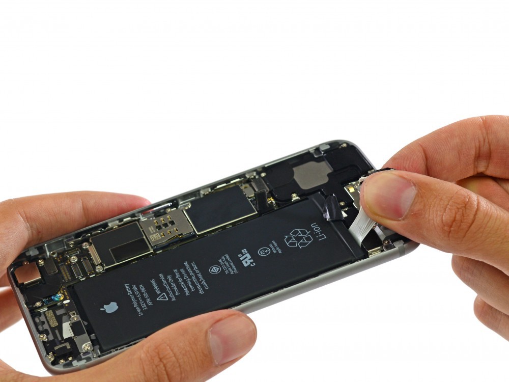 Apple'ın iPhone 6'sı da parçalandı