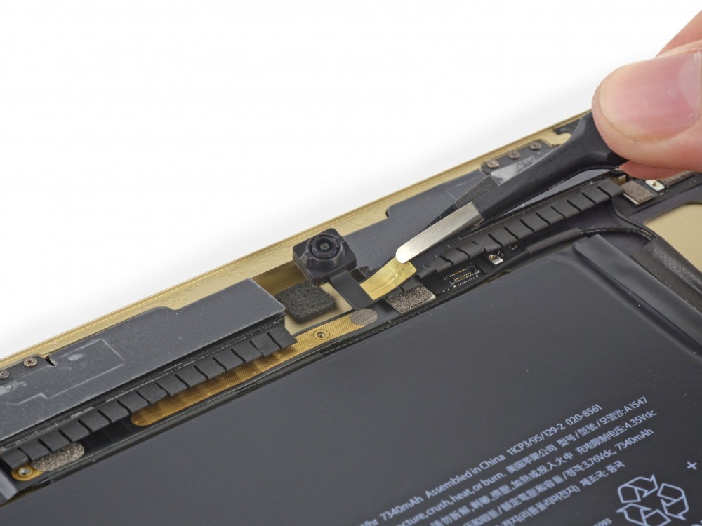 iPad Air 2 parçalarına ayrıldı