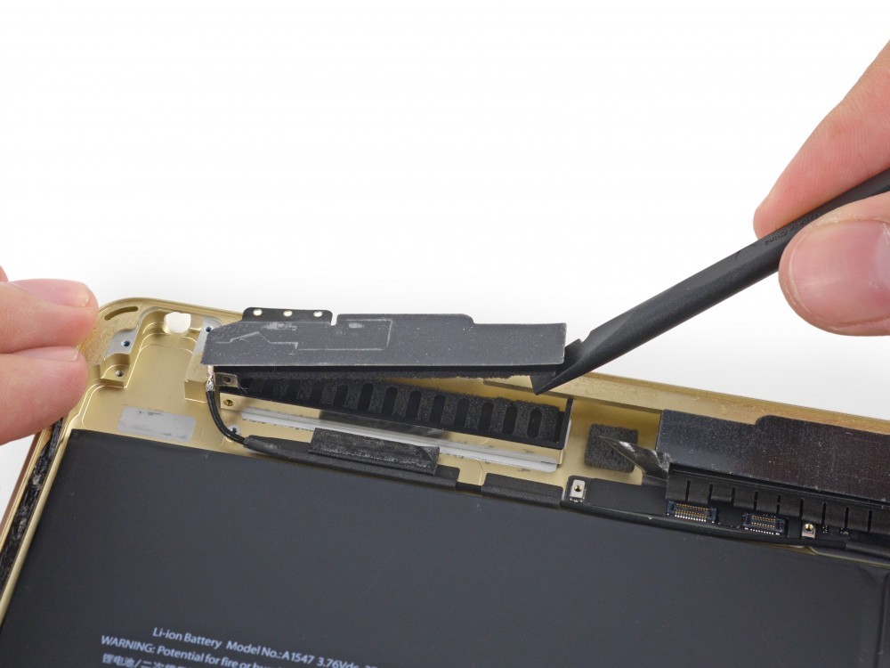 iPad Air 2 parçalarına ayrıldı