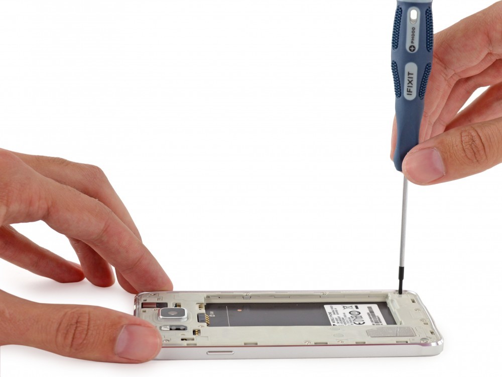 Samsung Galaxy Alpha, iFixit'in konuğu oldu